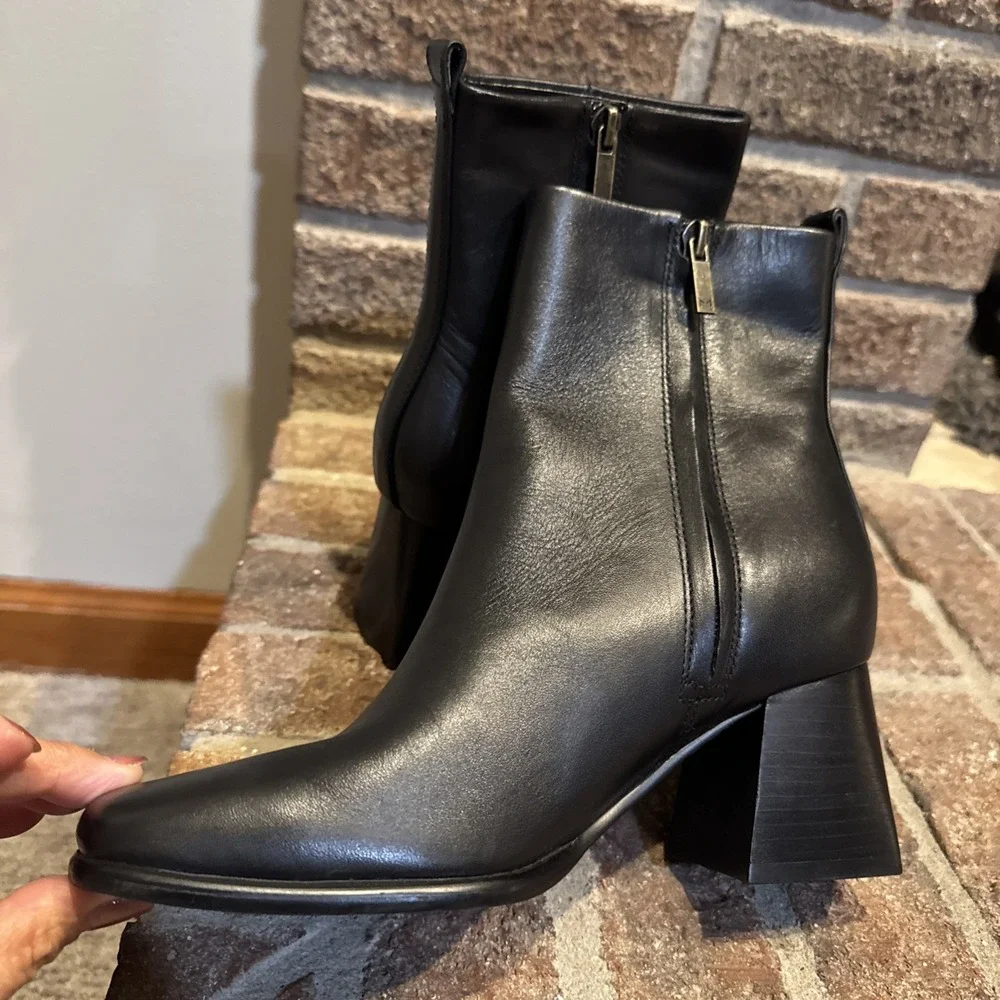 Marc Fisher LTD Floria Womens Boots Sz 6.5 Black Leather Side Zip Block Heel